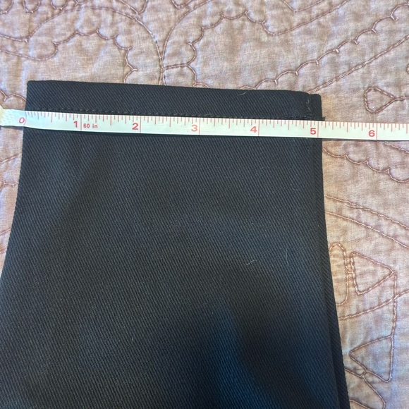 Time & Tru black jeggings with functional back pockets - Picture 5 of 10